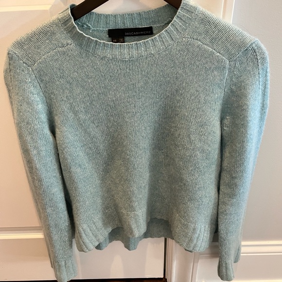360 Cashmere Sweaters - 360Cashmere 100% Cashmere Crewneck Sweater with side slits size XS